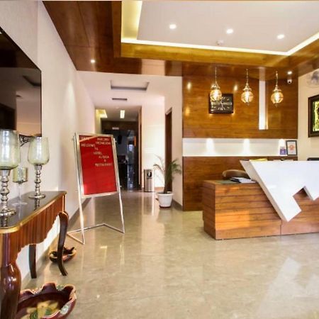 Al-Qasa Hotel Zirakpur 외부 사진