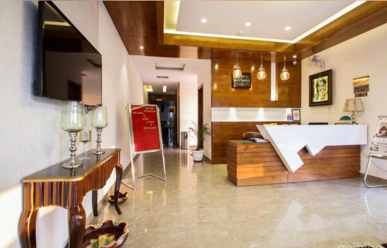 Al-Qasa Hotel Zirakpur 외부 사진